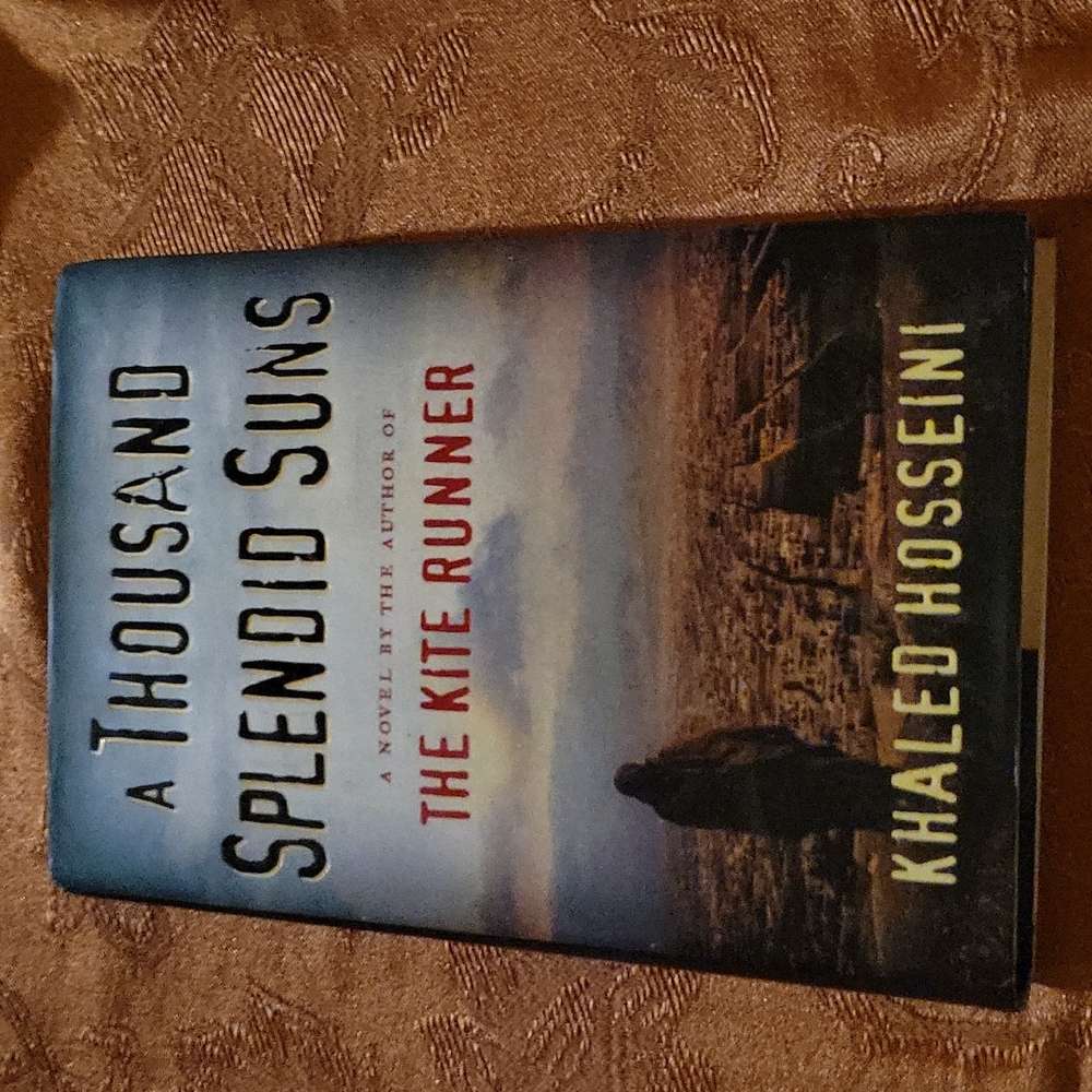 A Thousand Splendid Suns By Khaled Hosseini. Hardback Book